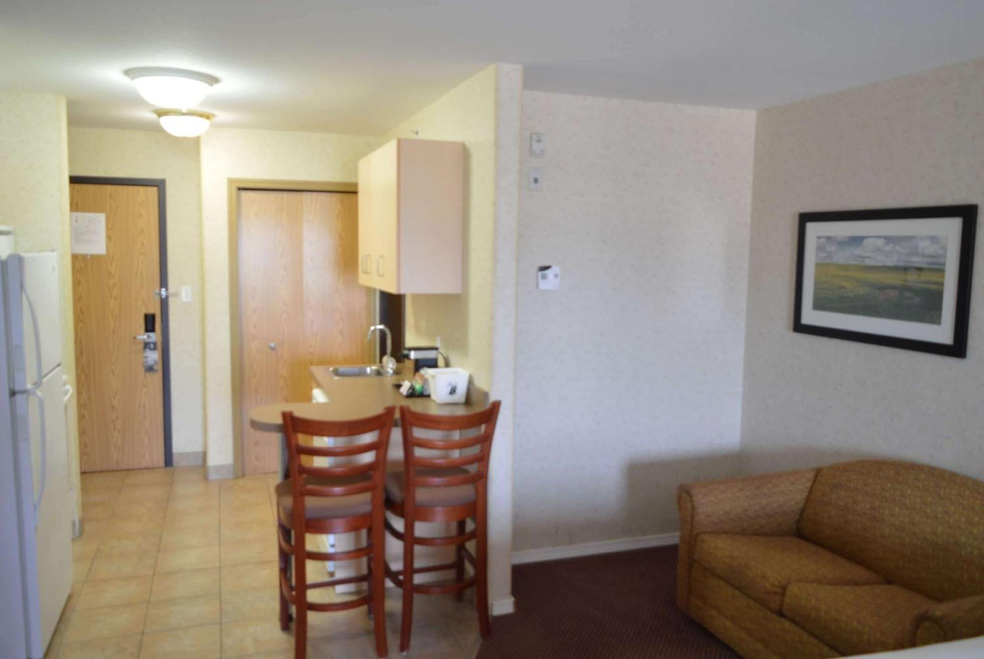 Super 8 By Wyndham Grande Prairie Exterior foto