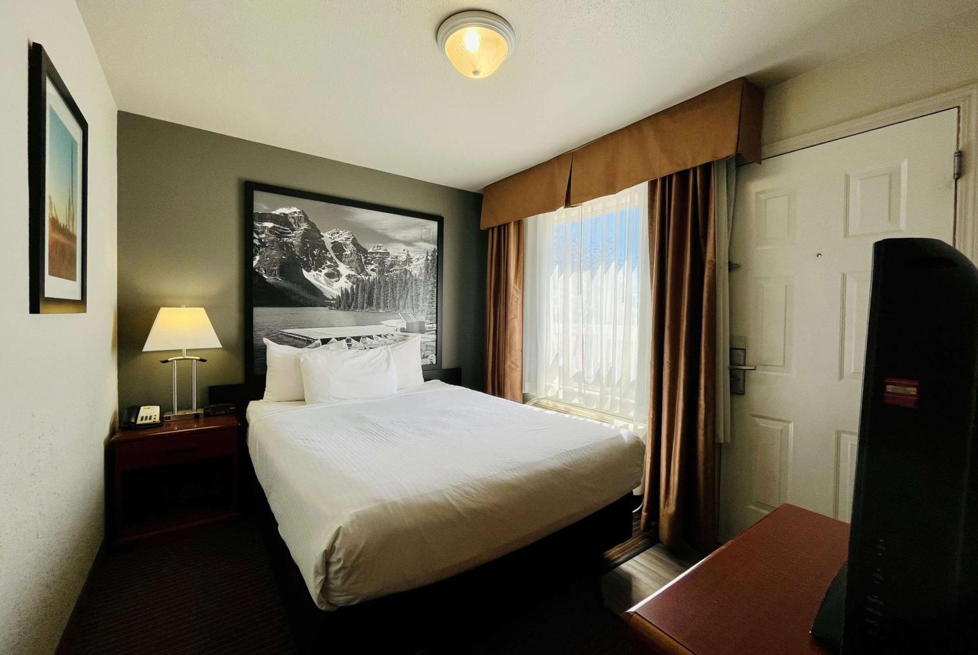 Super 8 By Wyndham Grande Prairie Exterior foto
