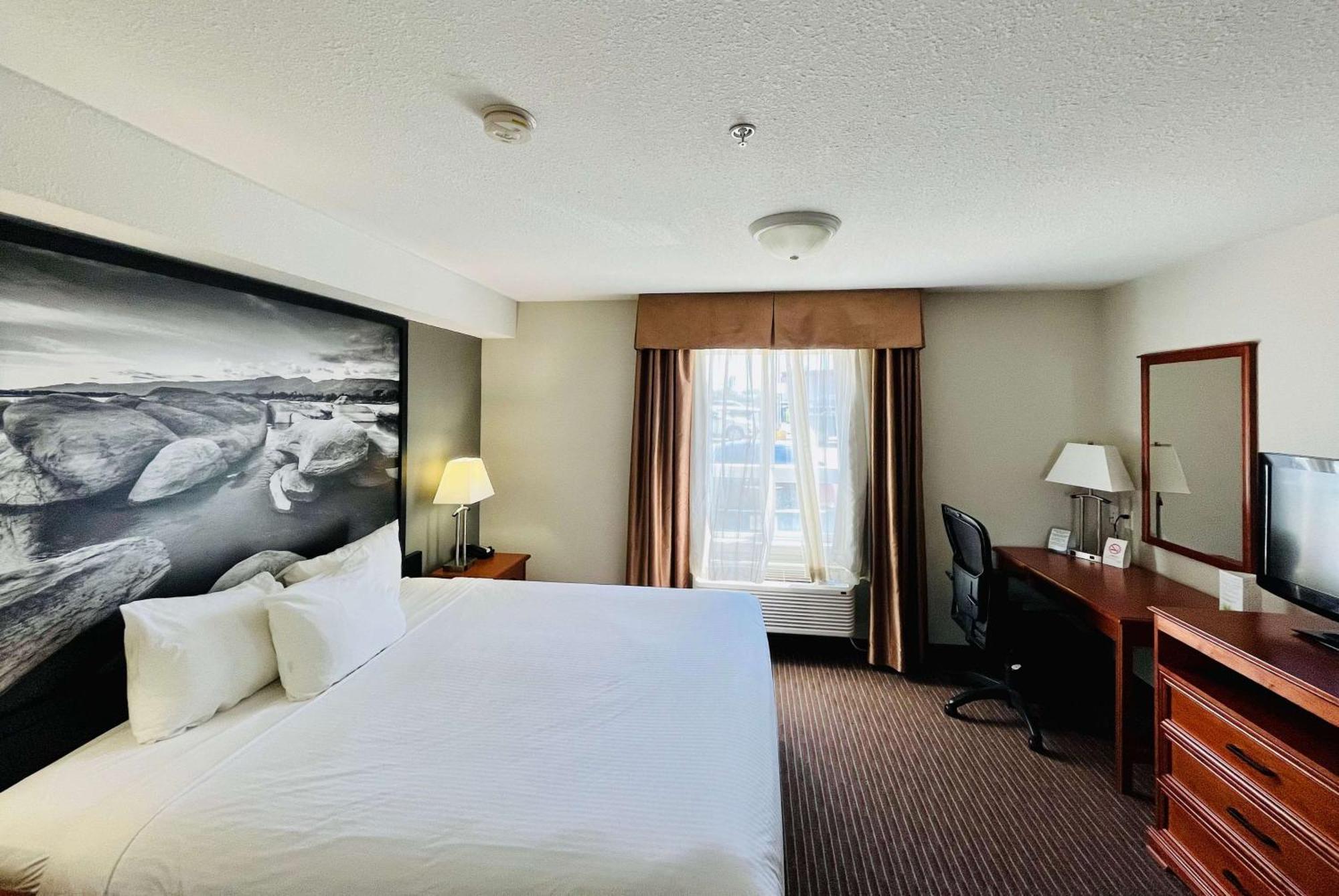 Super 8 By Wyndham Grande Prairie Exterior foto